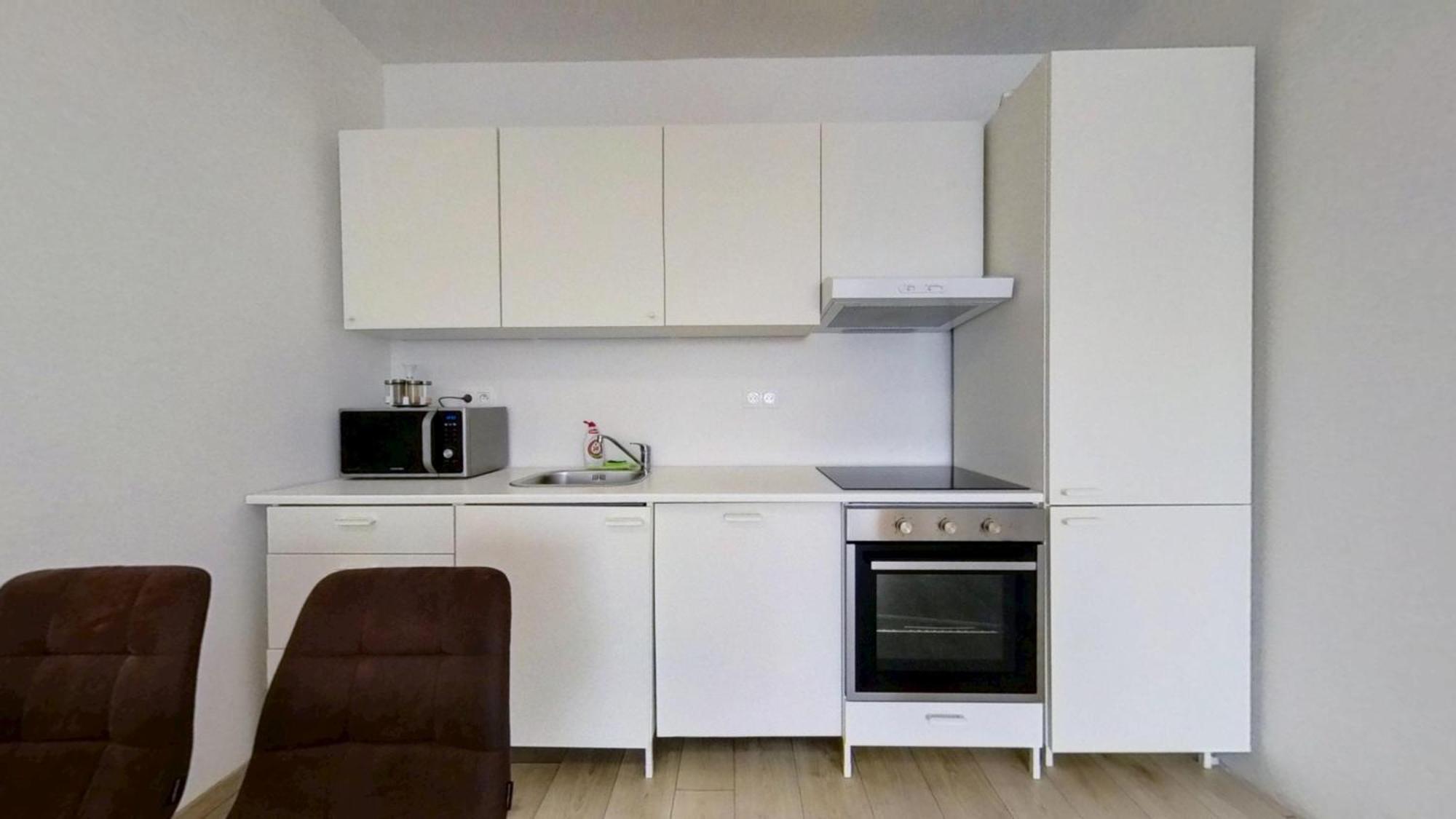 Air-Conditioned 2 Room Apartment, With Terrace, Rovinka, 302 Extérieur photo