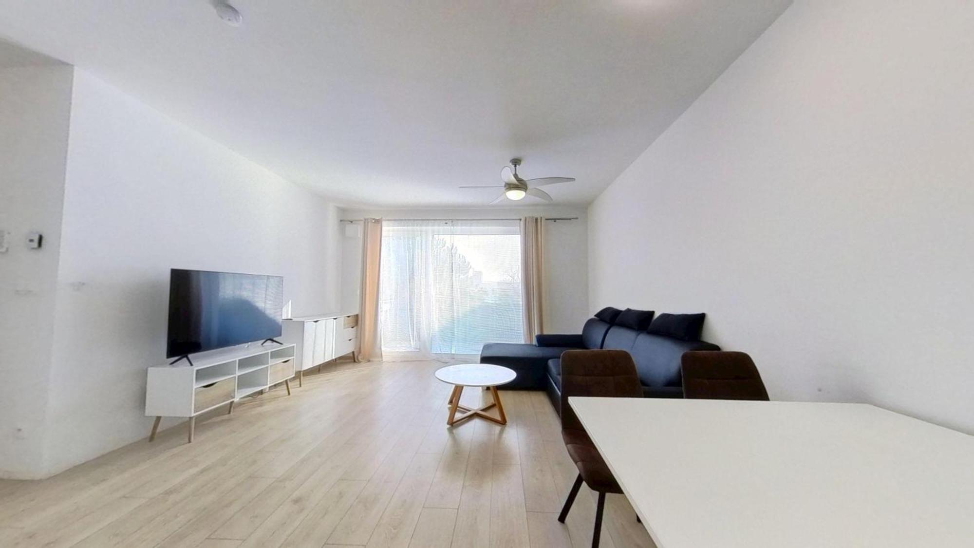 Air-Conditioned 2 Room Apartment, With Terrace, Rovinka, 302 Extérieur photo