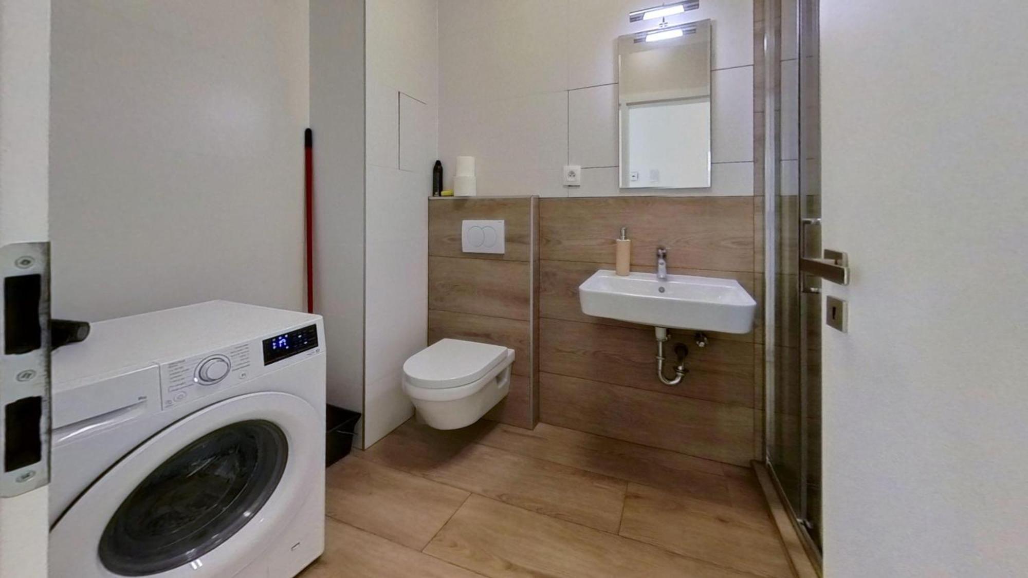 Air-Conditioned 2 Room Apartment, With Terrace, Rovinka, 302 Extérieur photo