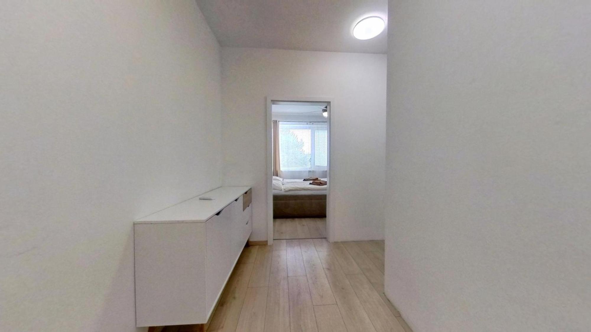 Air-Conditioned 2 Room Apartment, With Terrace, Rovinka, 302 Extérieur photo